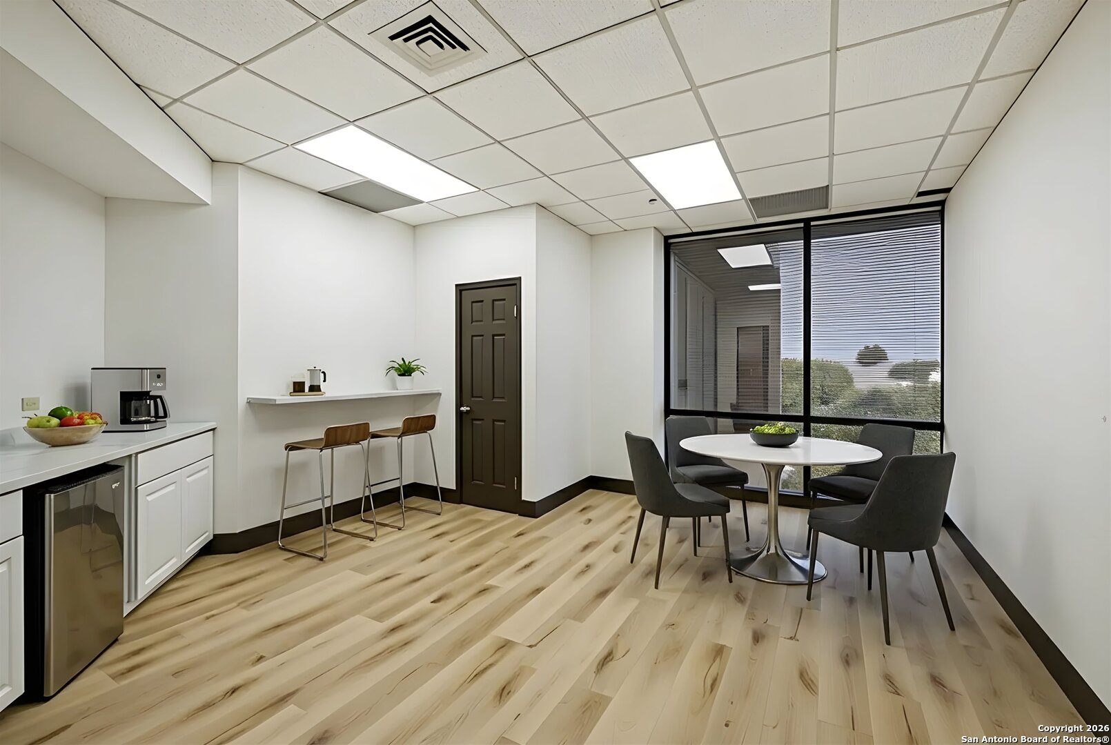 property viewer photo 8