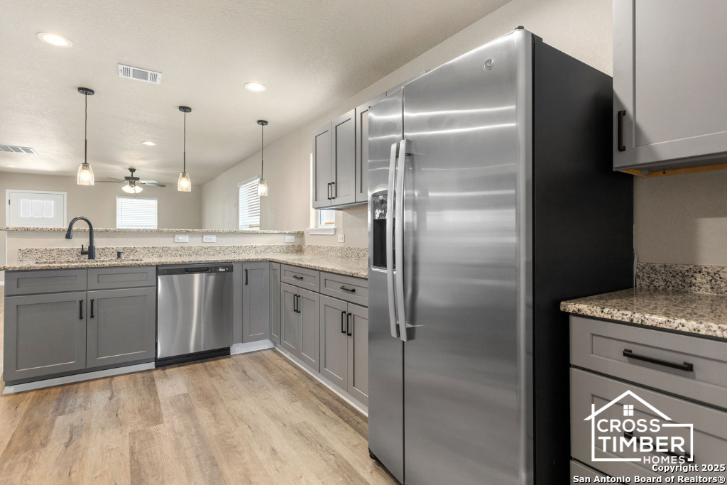 property viewer photo 10