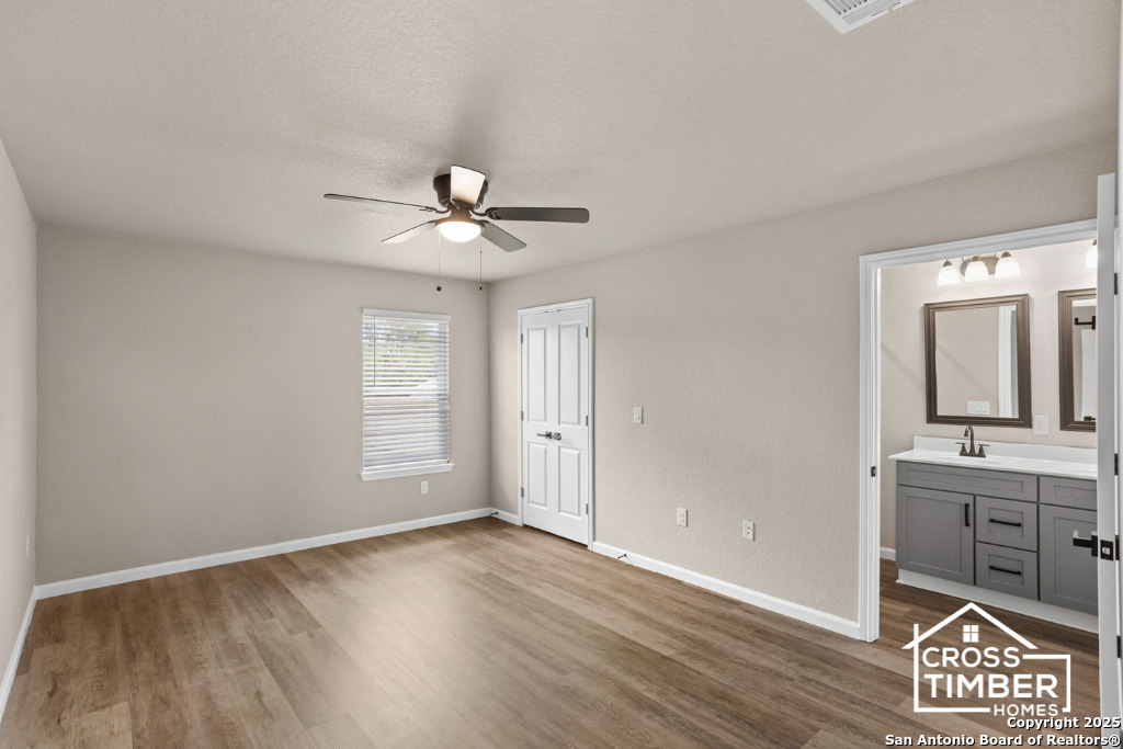 property viewer photo 14