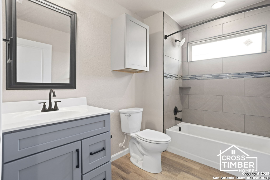 property viewer photo 19