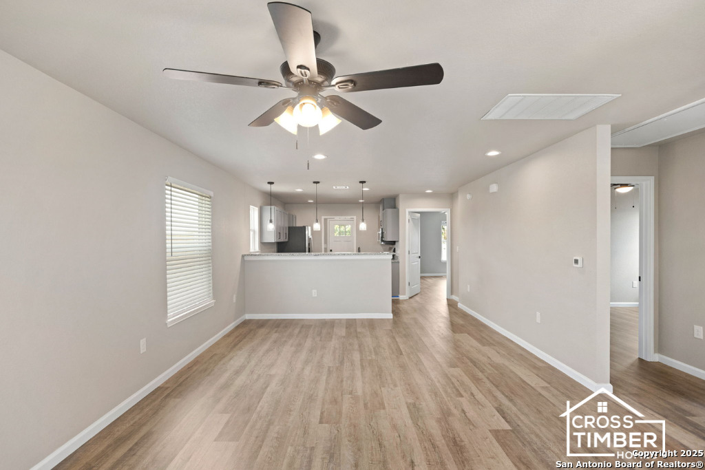property viewer photo 6