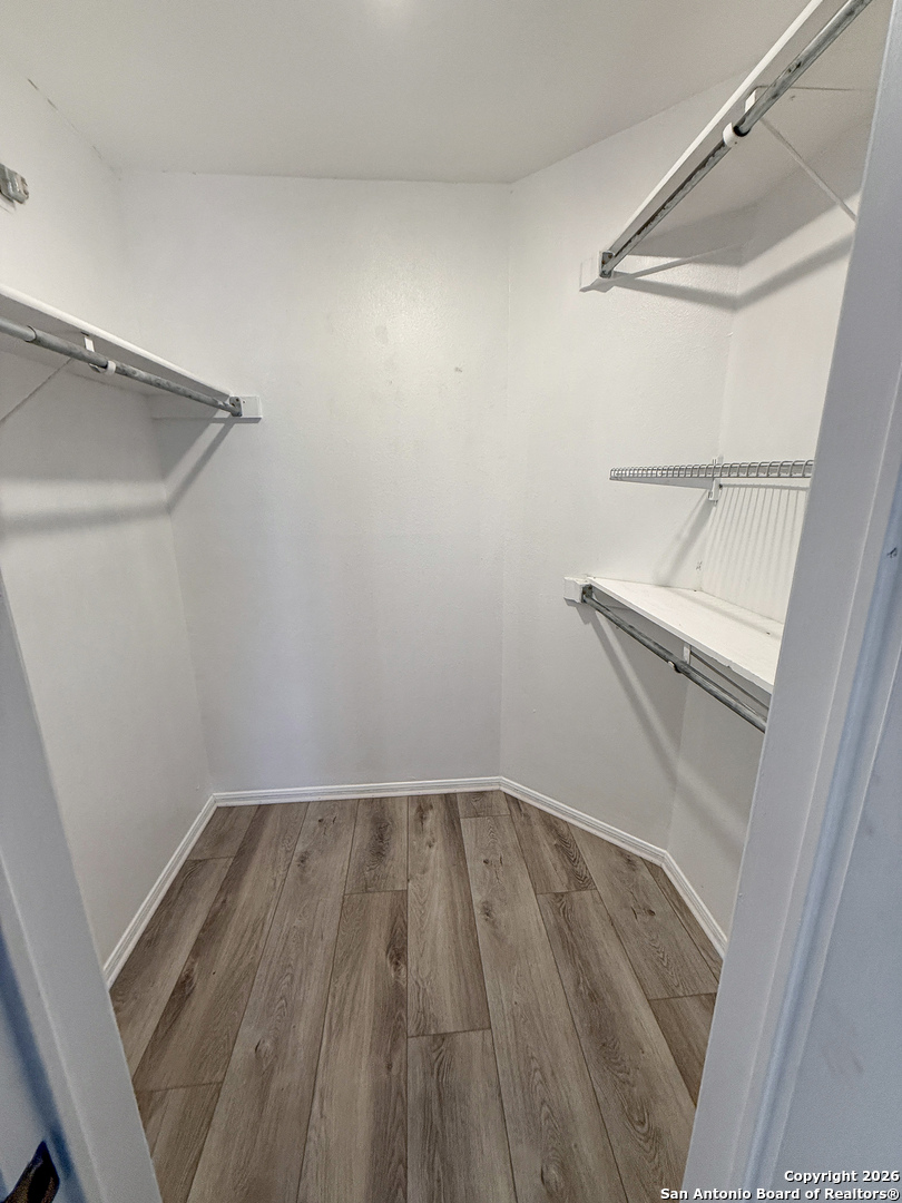 property viewer photo 17