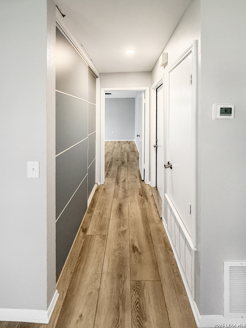 property viewer photo 30