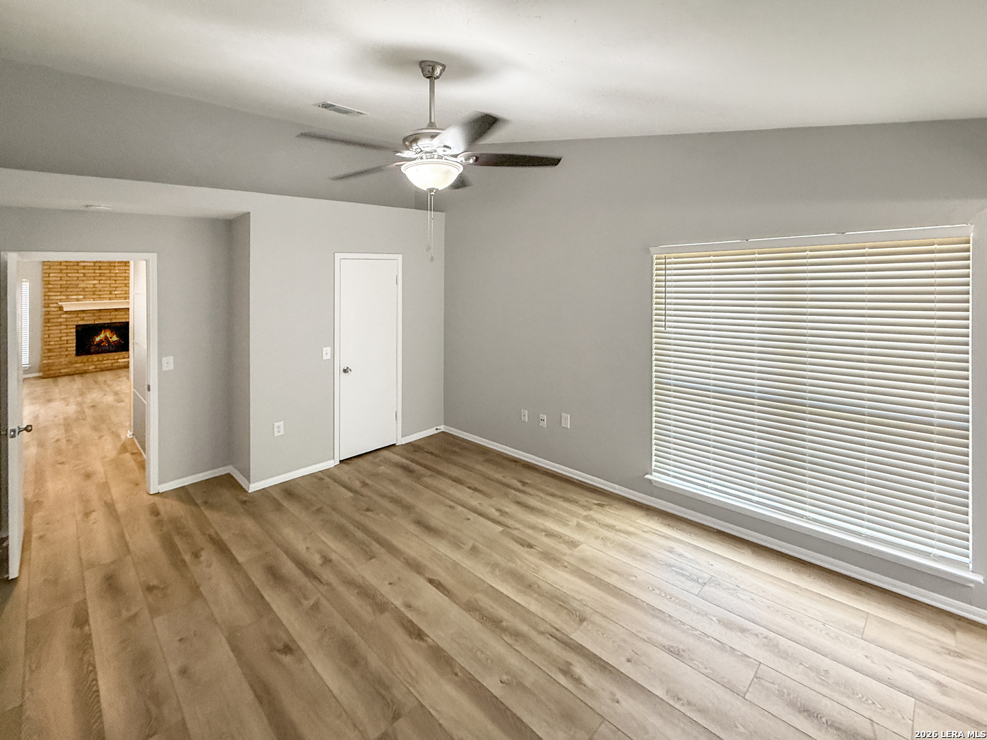 property viewer photo 32