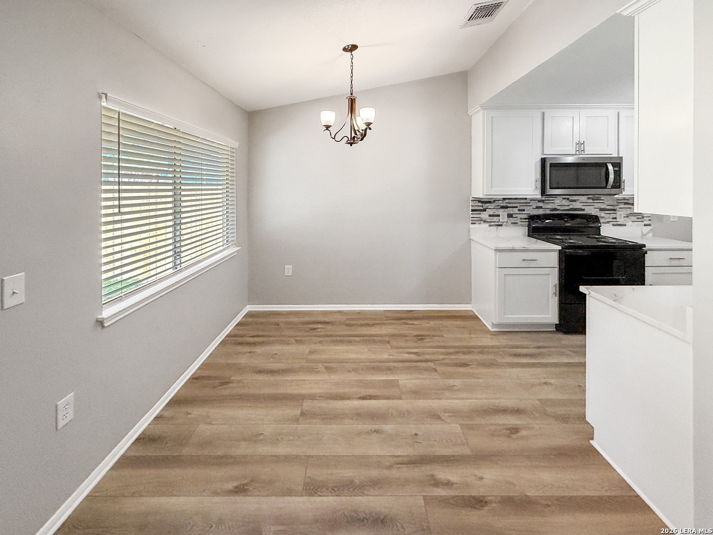property viewer photo 38