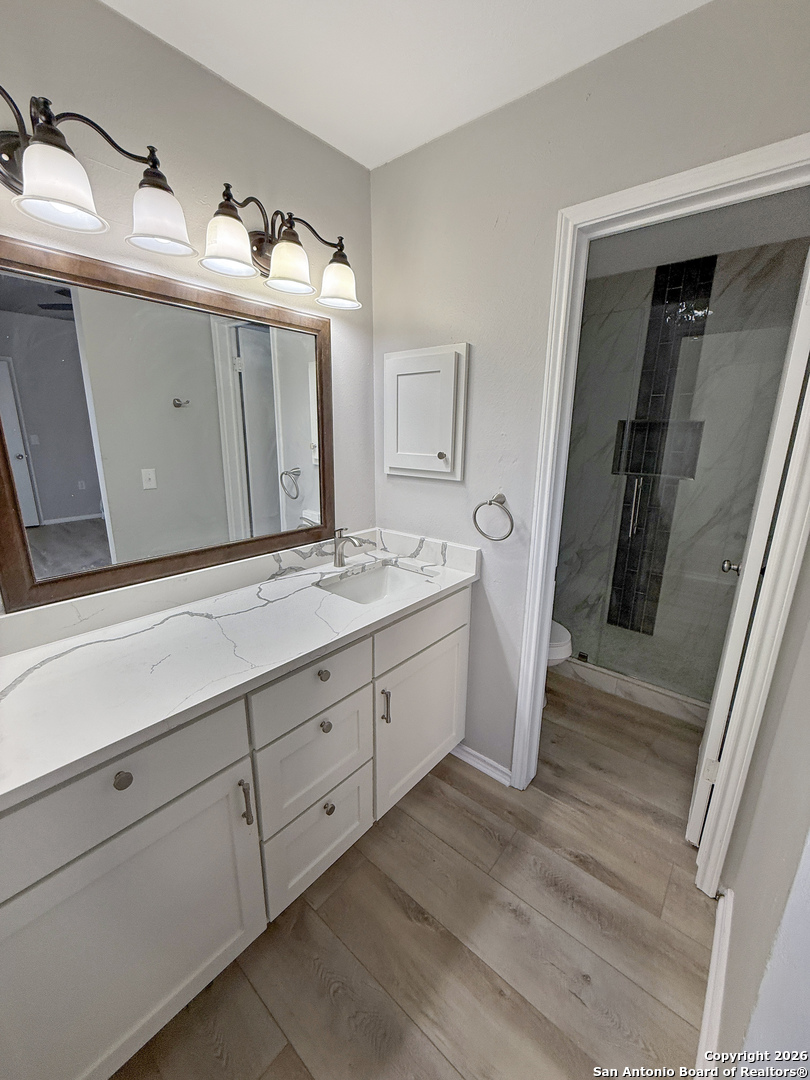 property viewer photo 6