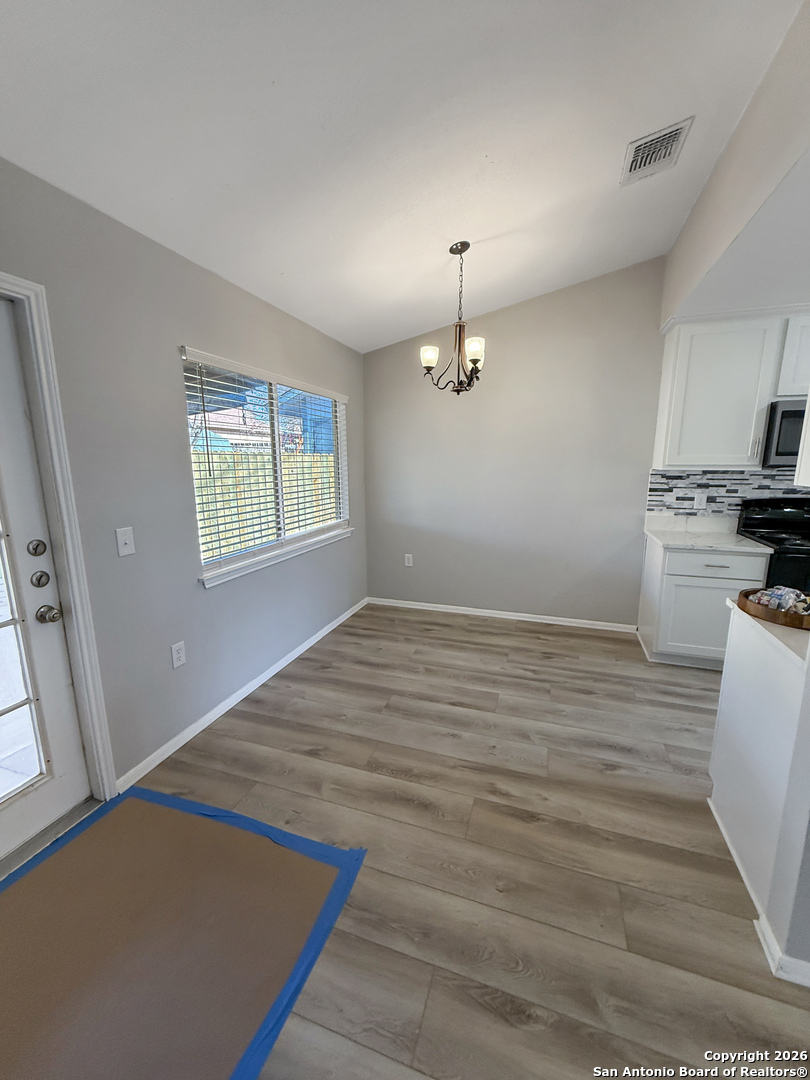 property viewer photo 8