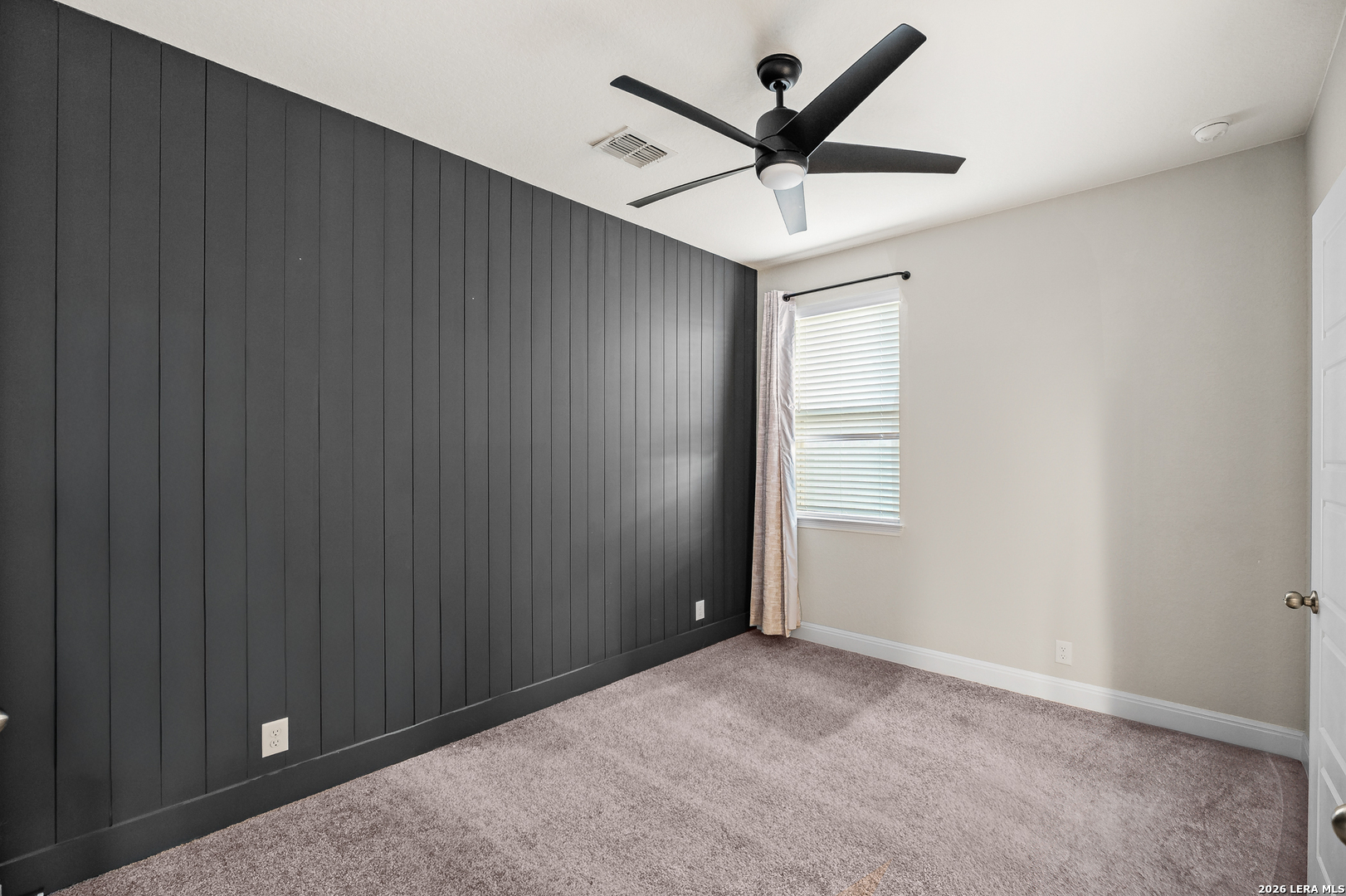 property viewer photo 10