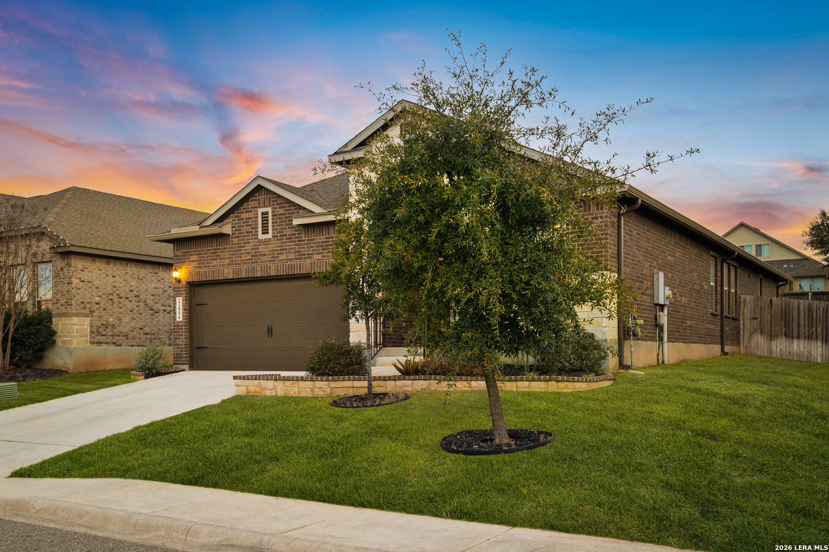 property viewer photo 2