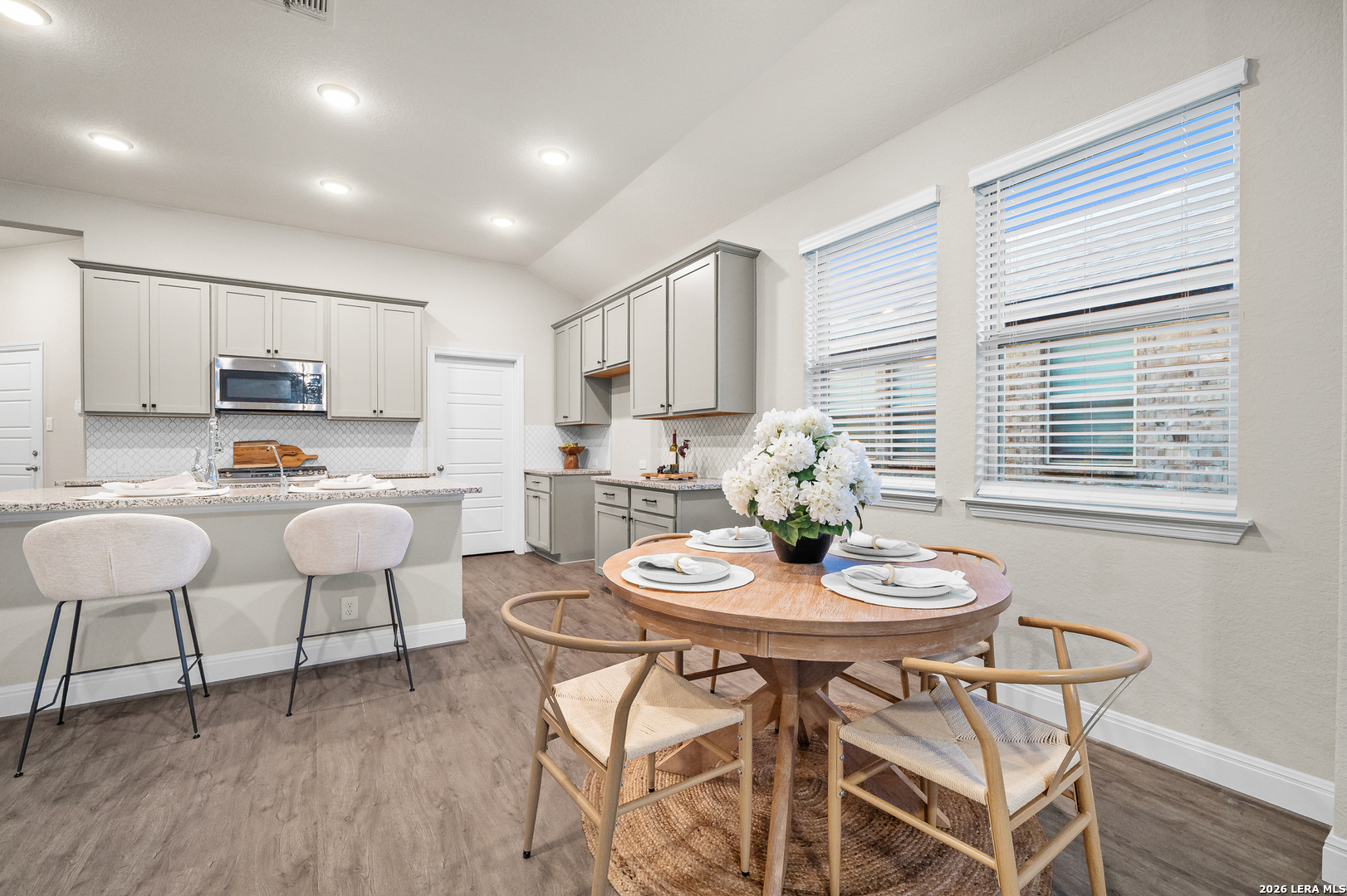 property viewer photo 22