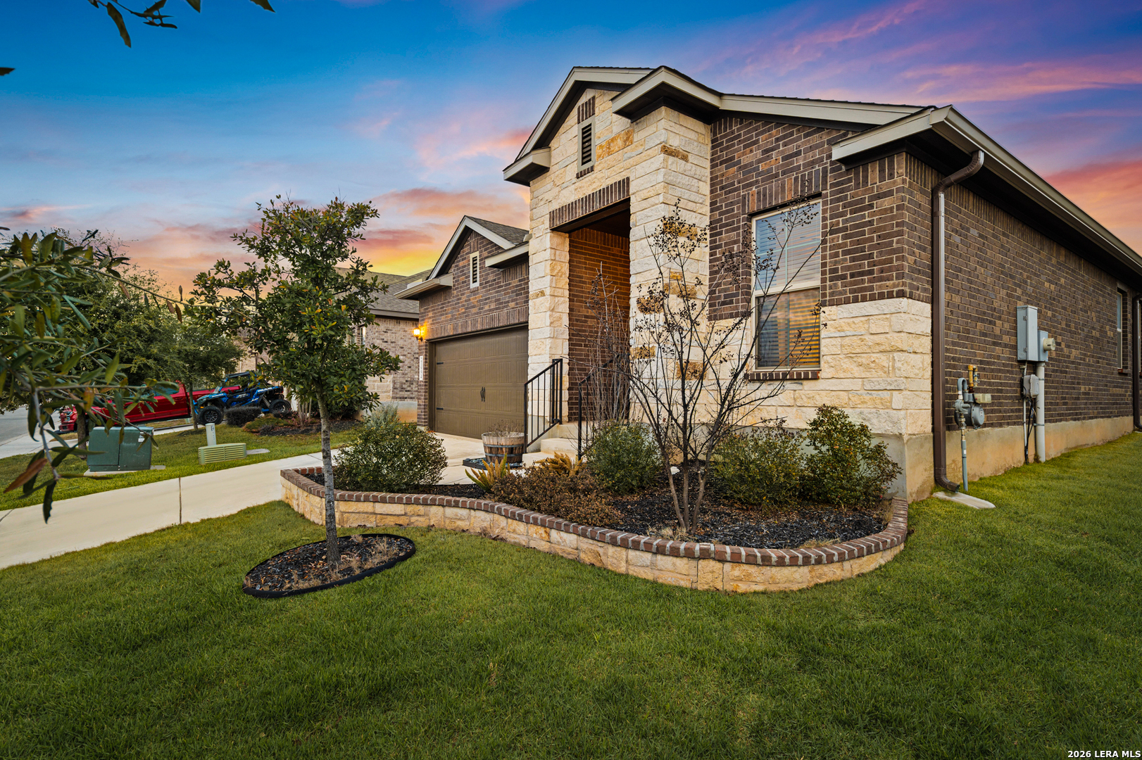 property viewer photo 3