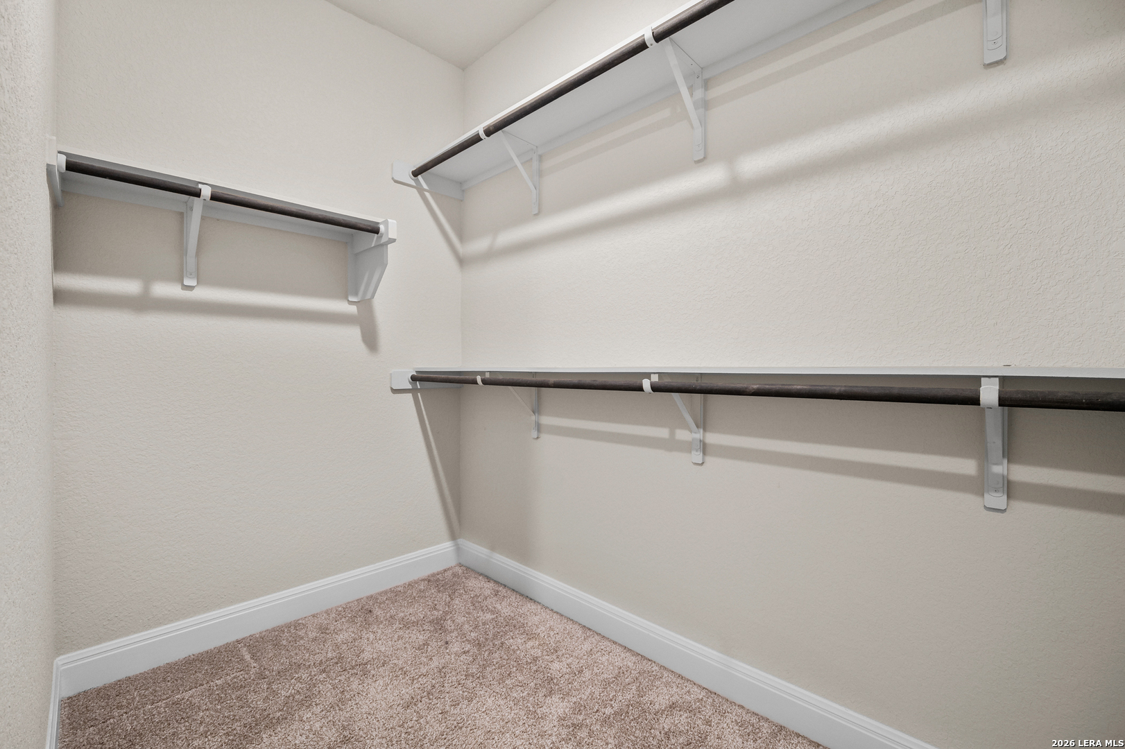 property viewer photo 41