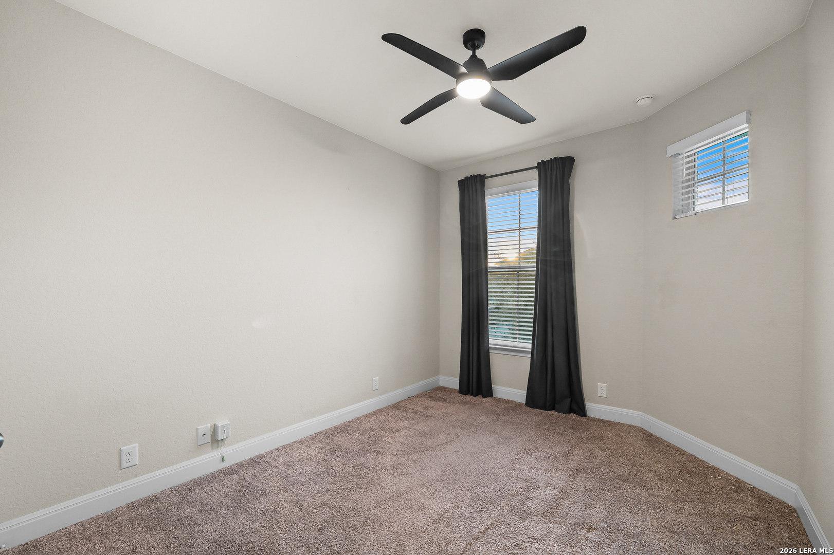 property viewer photo 8
