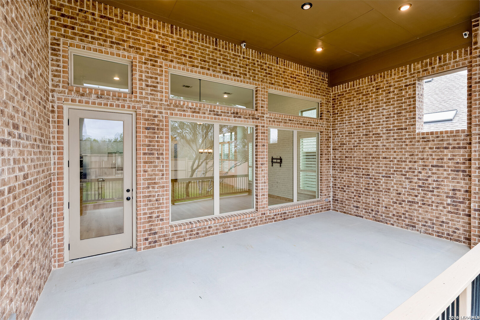 main property photo 42