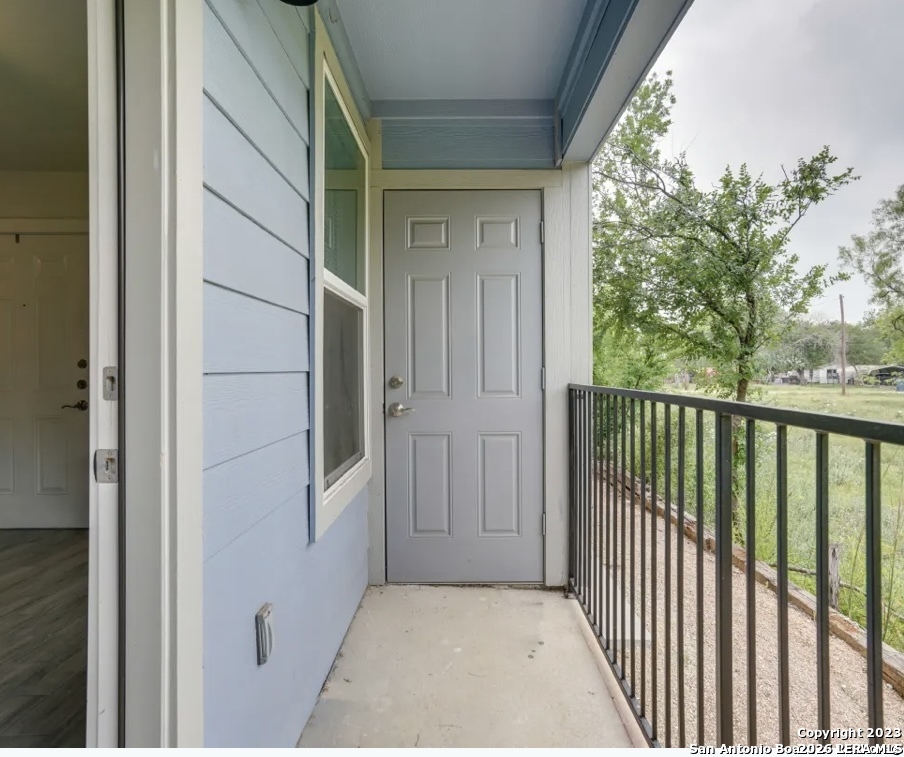 property viewer photo 10