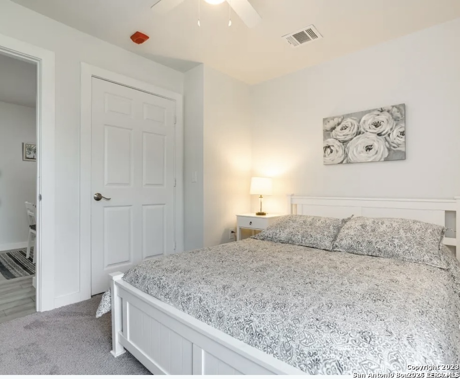 property viewer photo 6