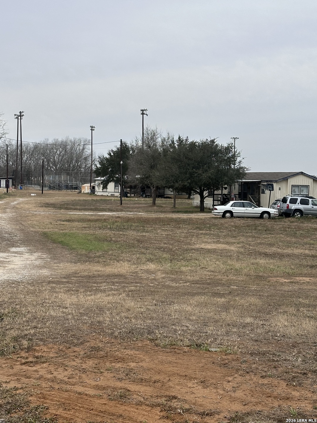 main property photo 8