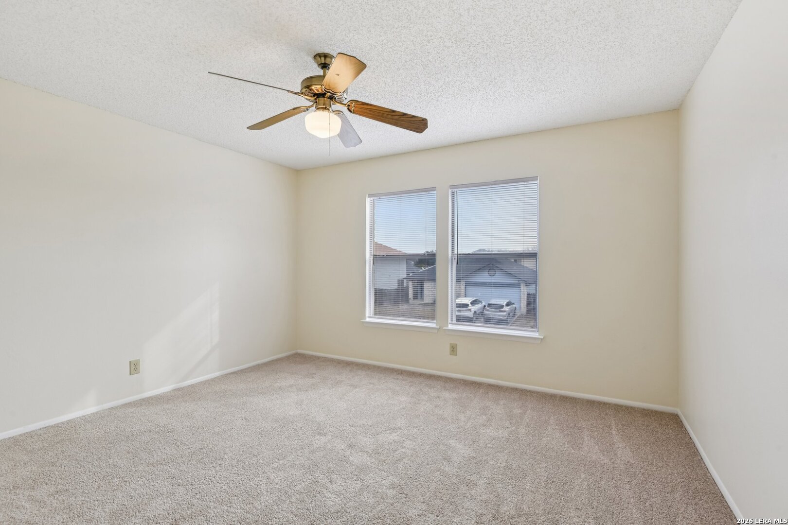 property viewer photo 17