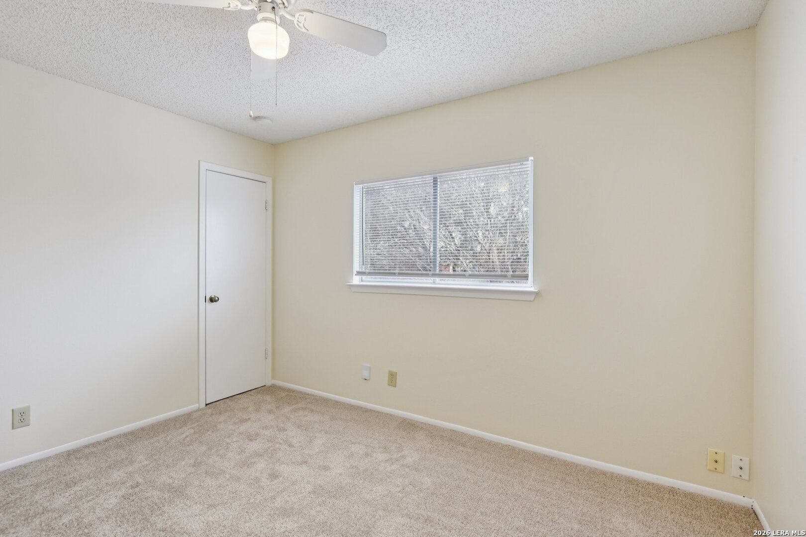 property viewer photo 19