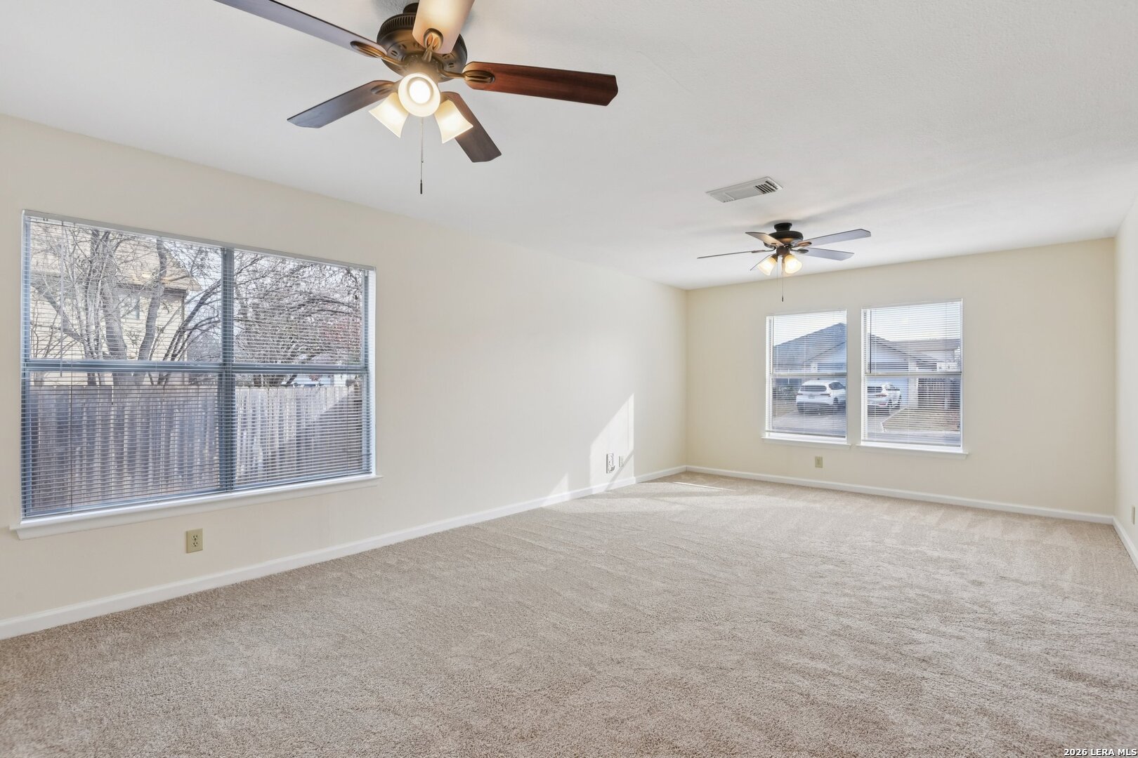 property viewer photo 2