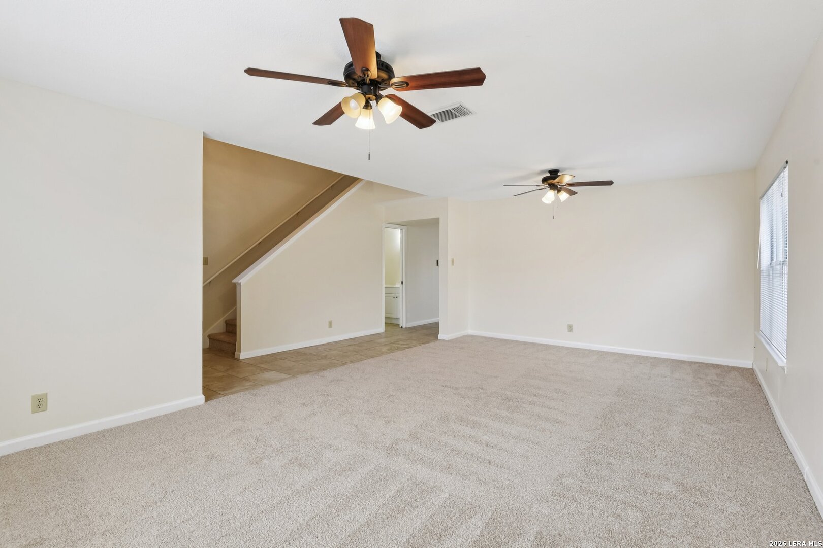 property viewer photo 3