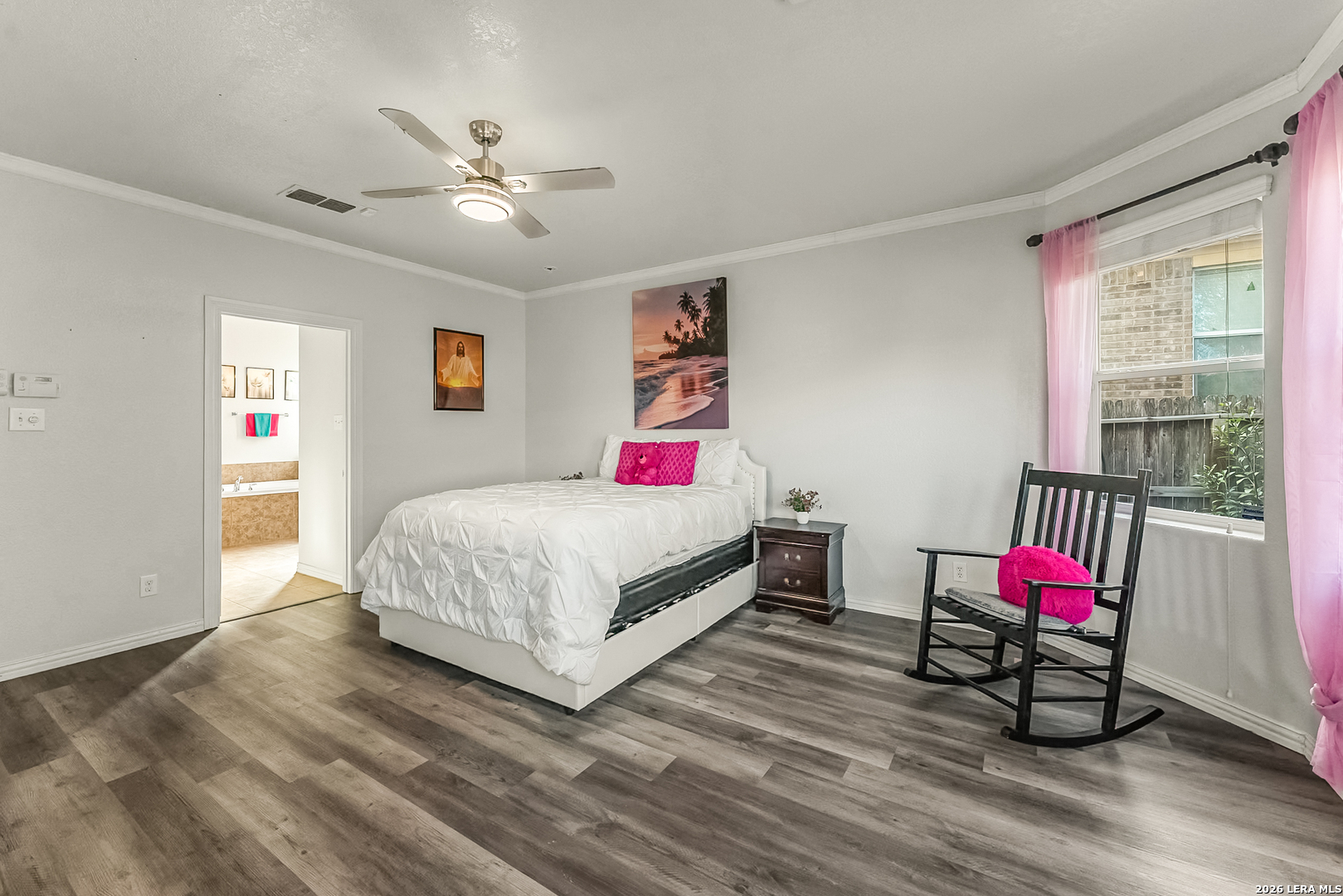 property viewer photo 10