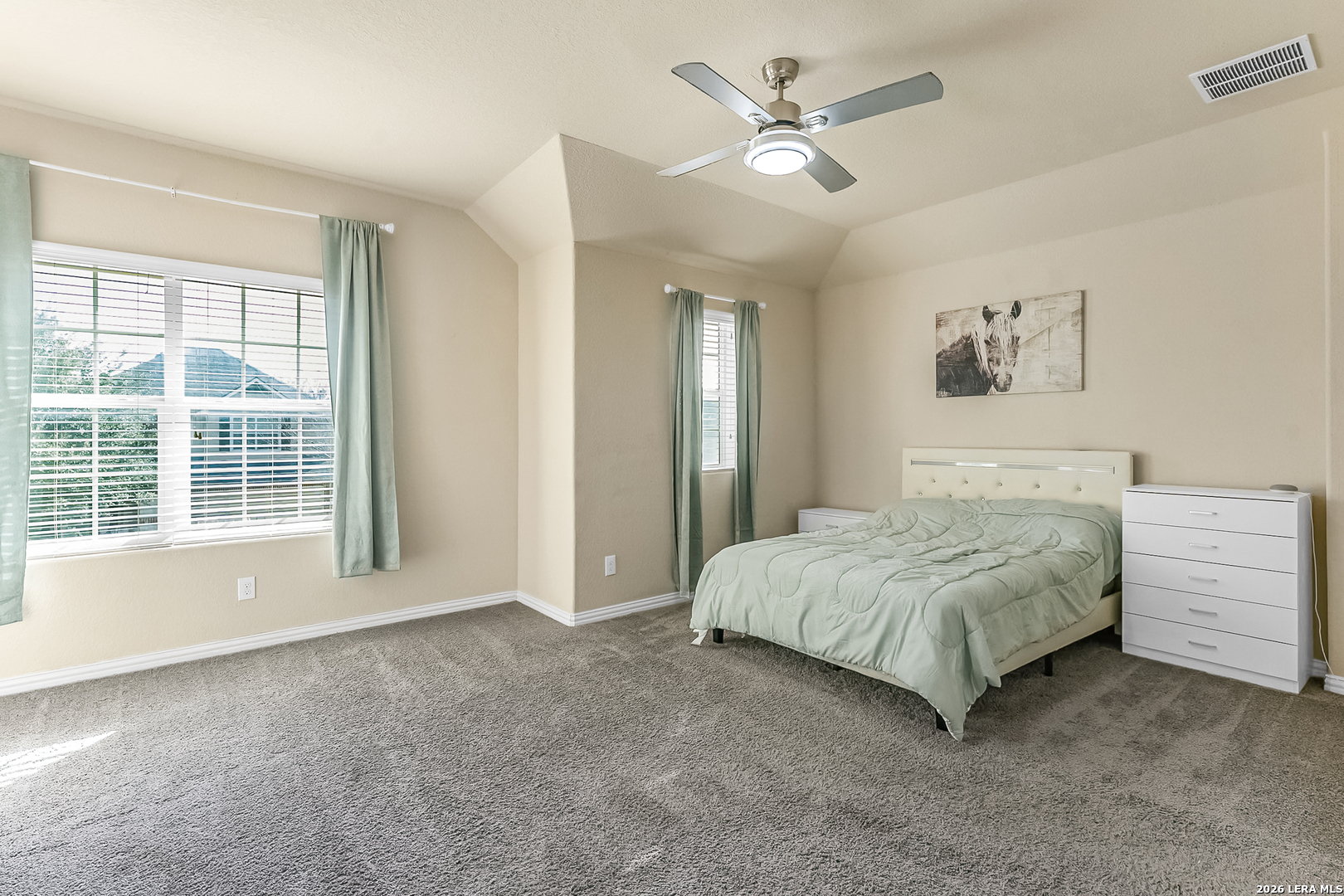 property viewer photo 17