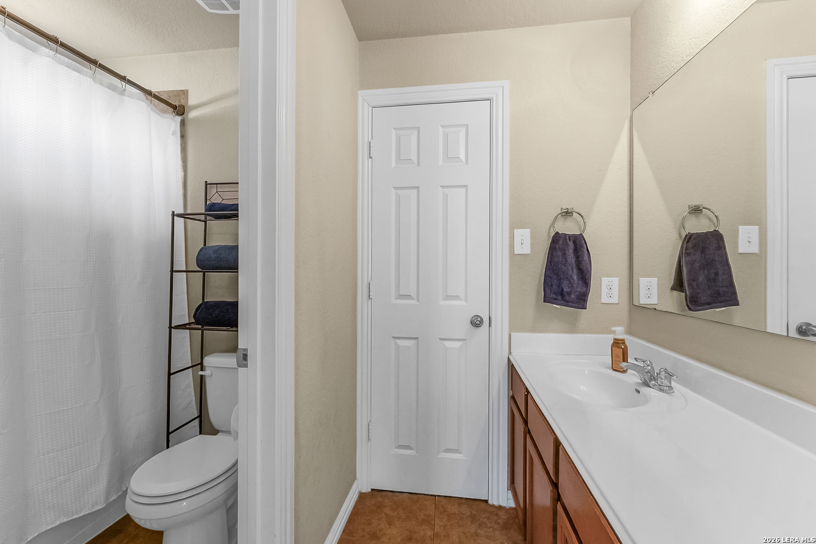 property viewer photo 19