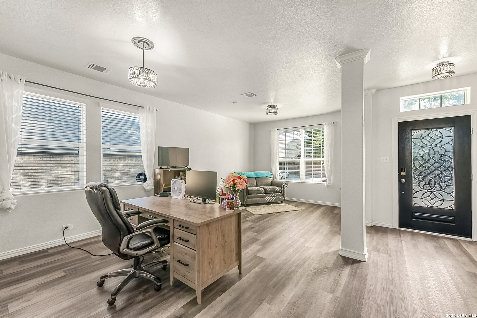 property viewer photo 2