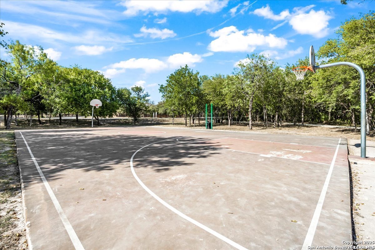 property viewer photo 30