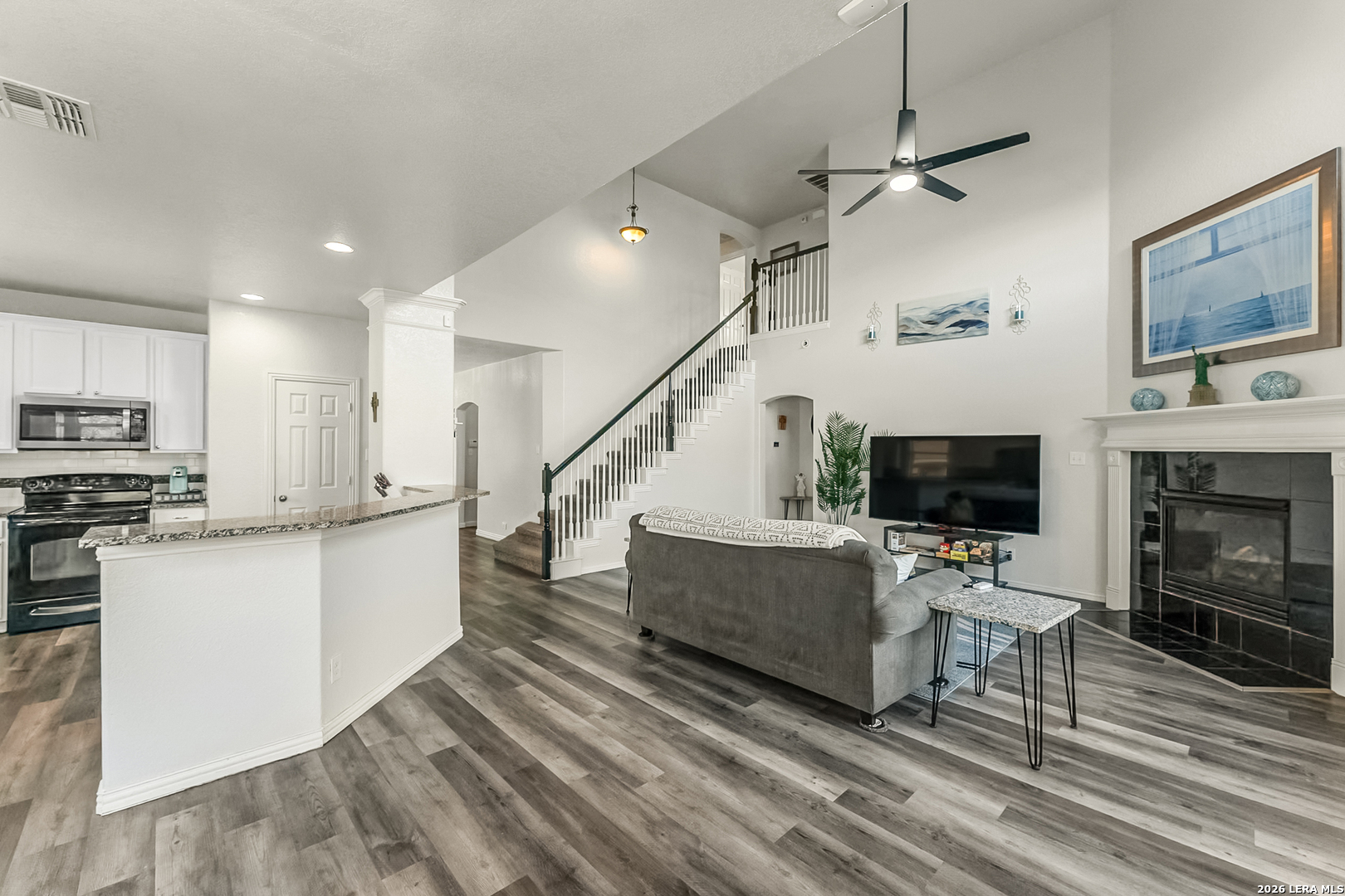property viewer photo 8