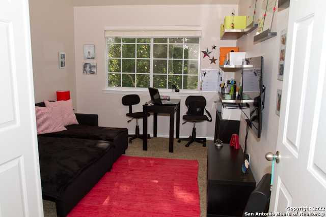 property viewer photo 18