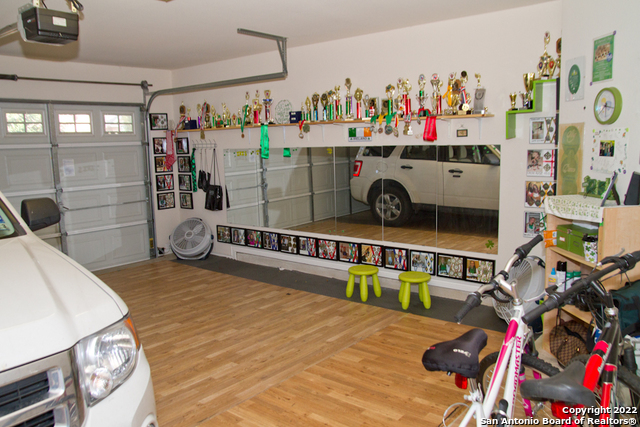 property viewer photo 25