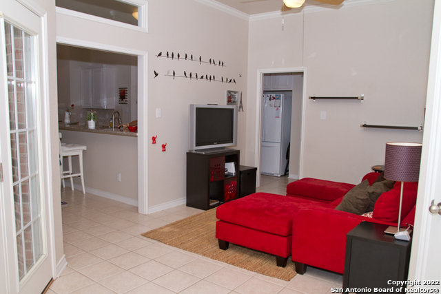 property viewer photo 7