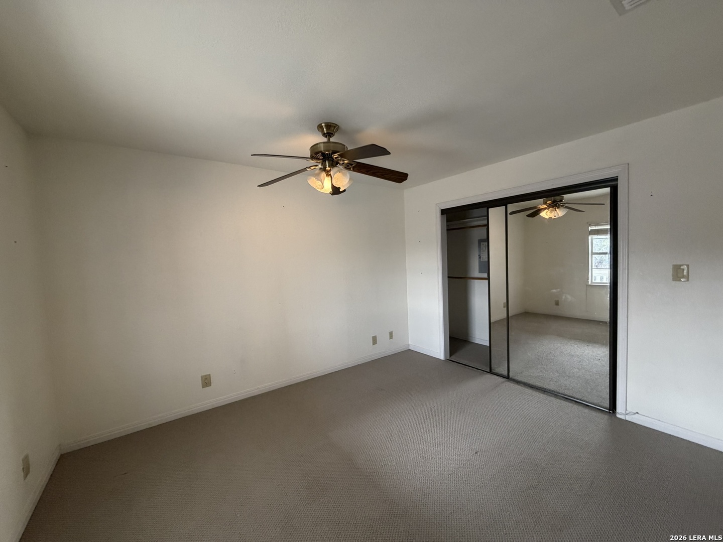 property viewer photo 10