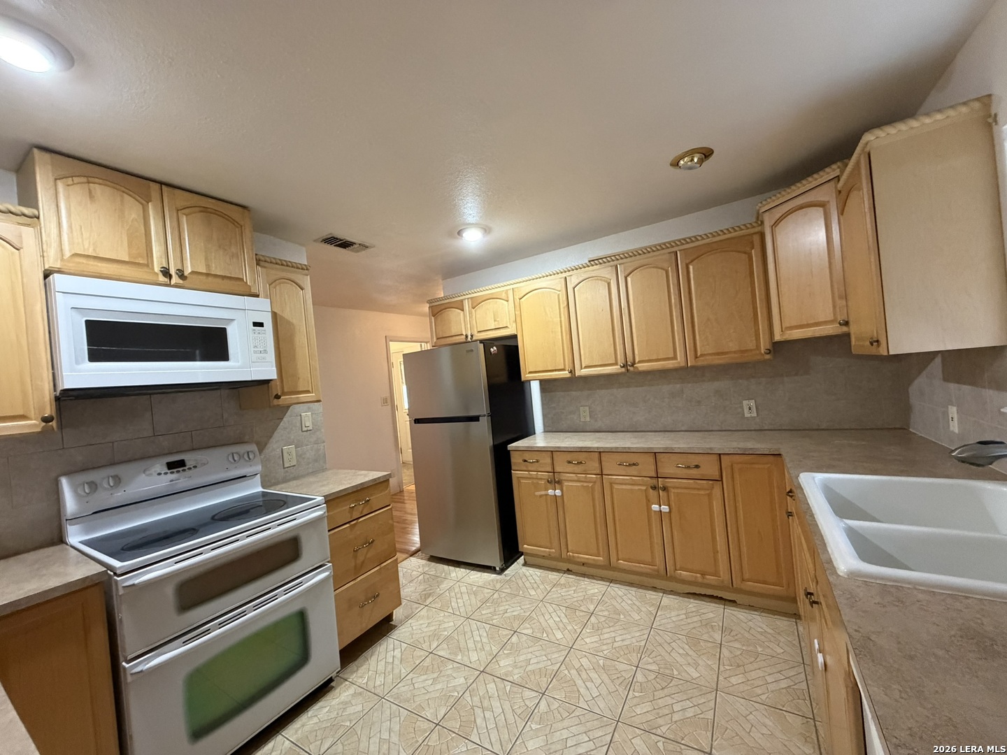 property viewer photo 16