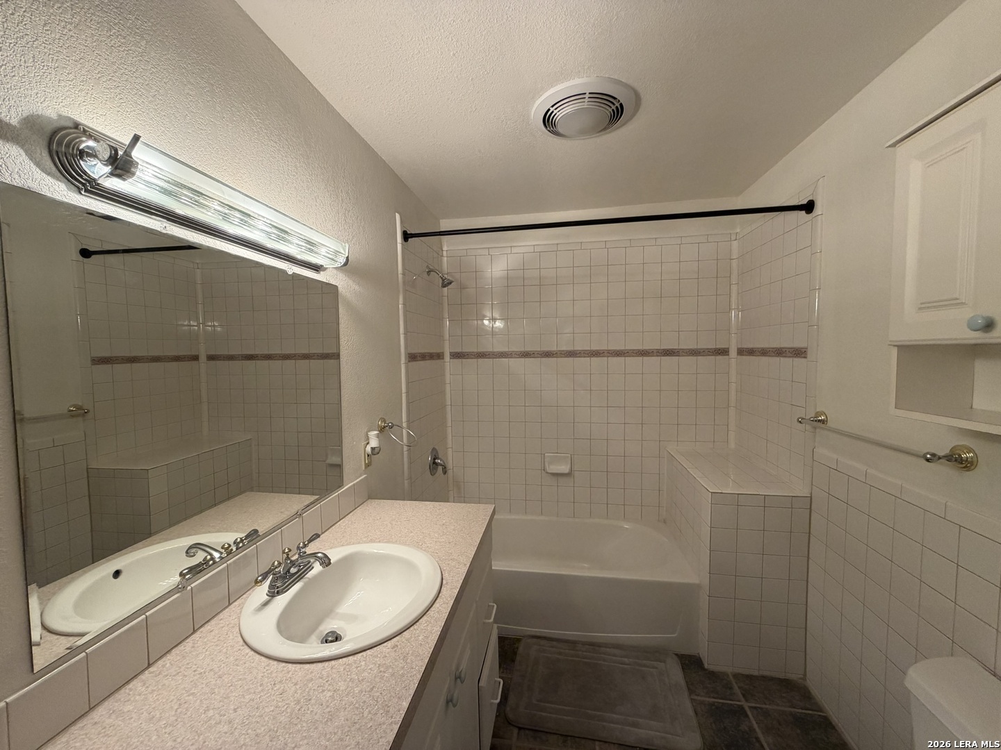 property viewer photo 9