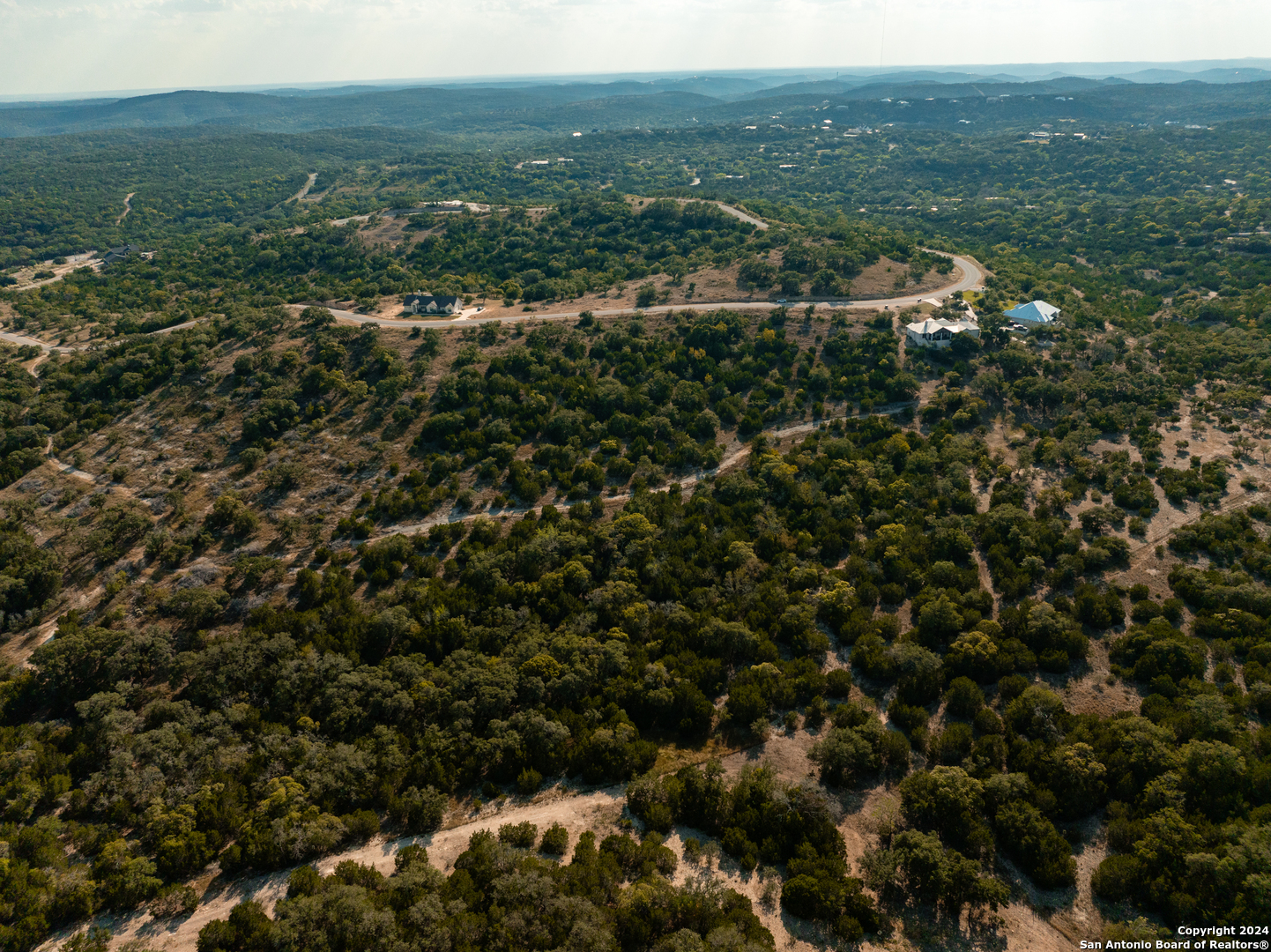 main property photo 11