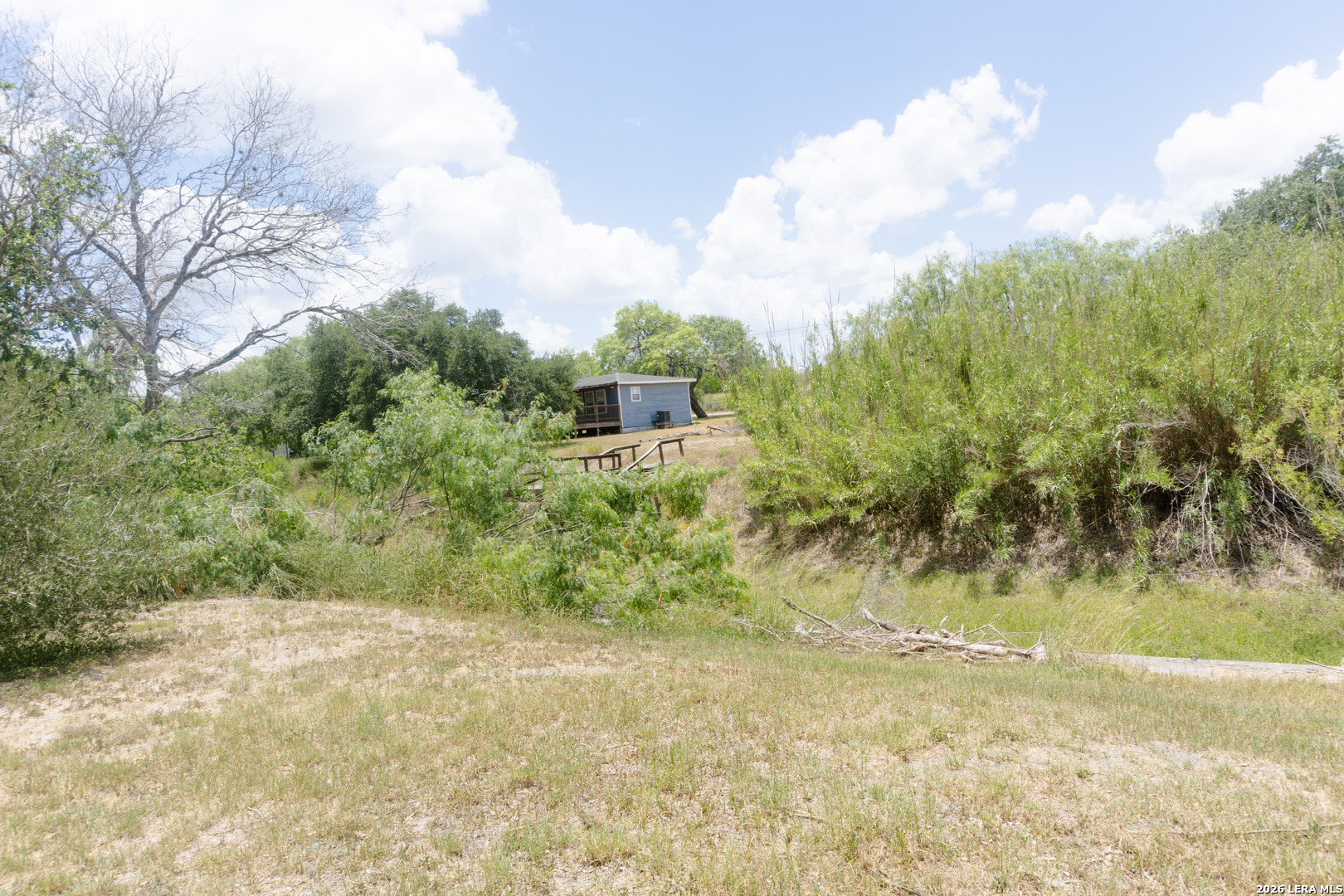 main property photo 12