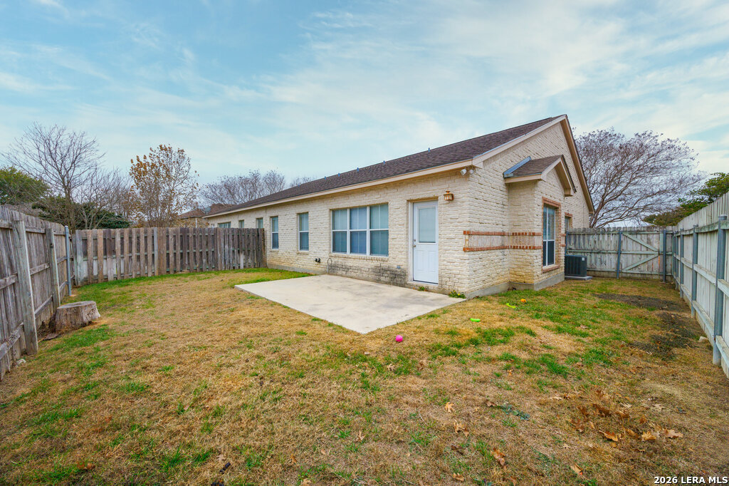 main property photo 6