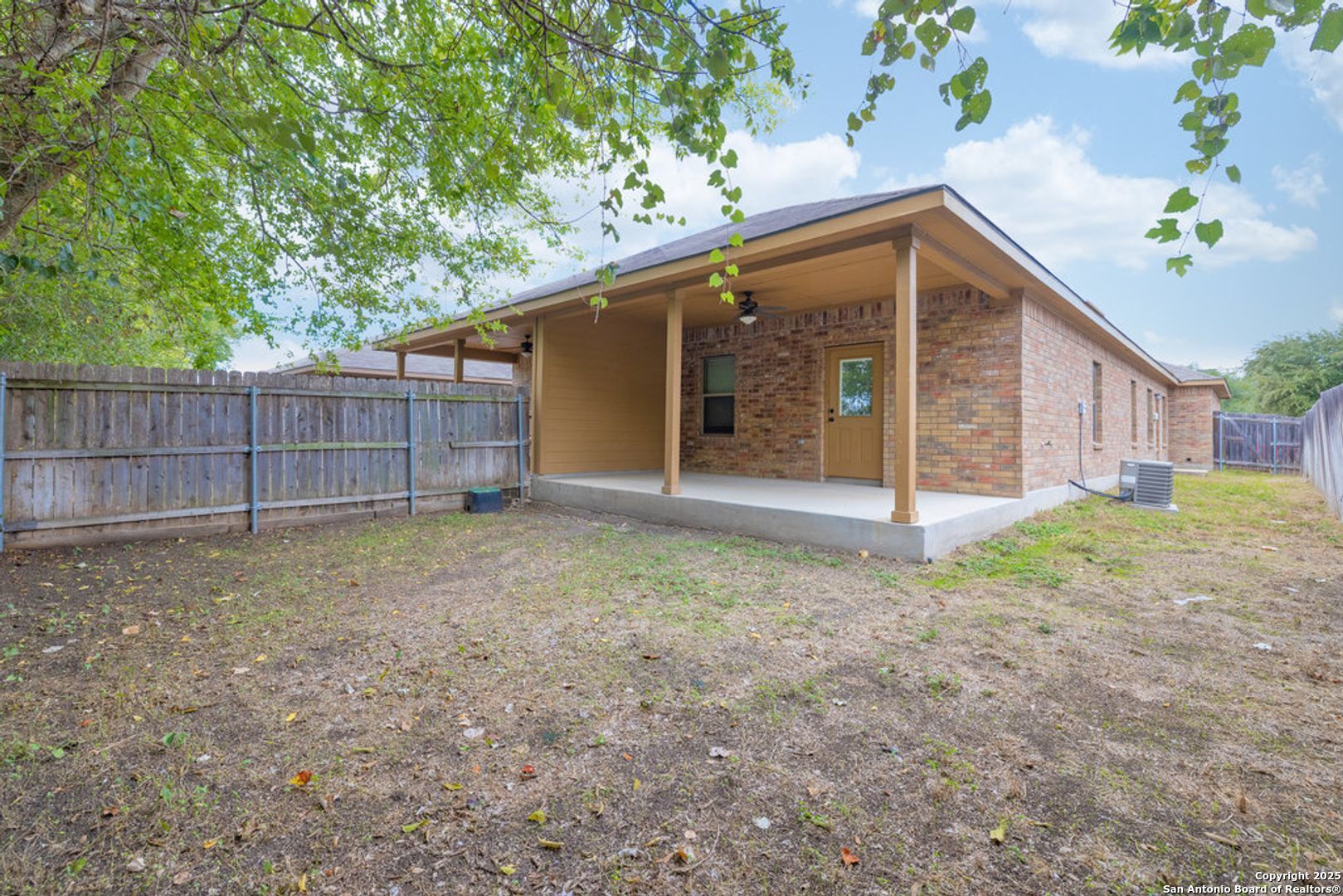 main property photo 15