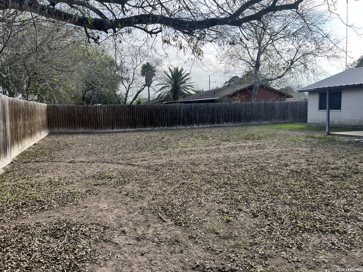 main property photo 12