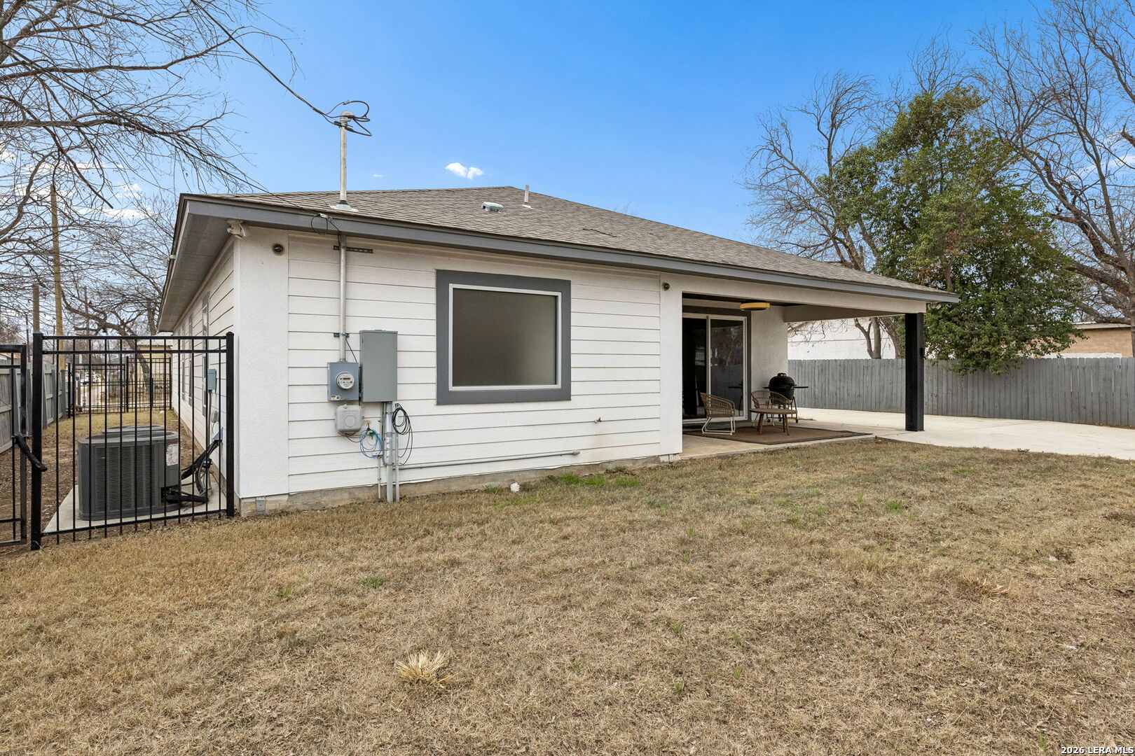 main property photo 43