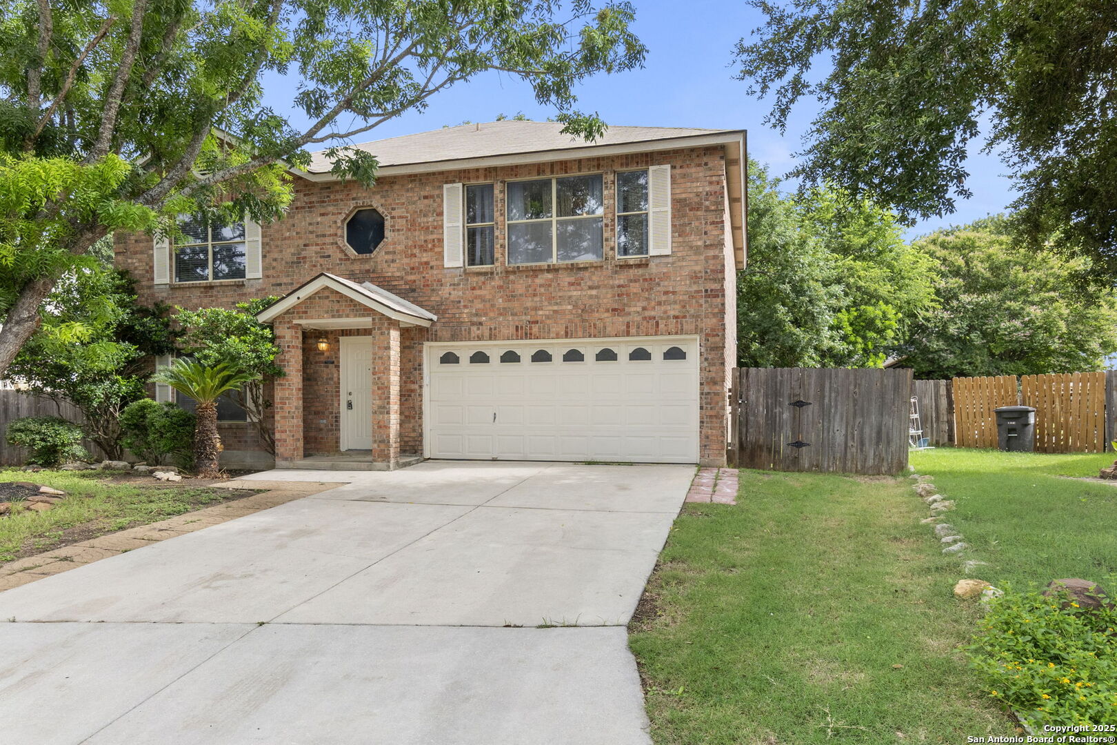 main property photo 7