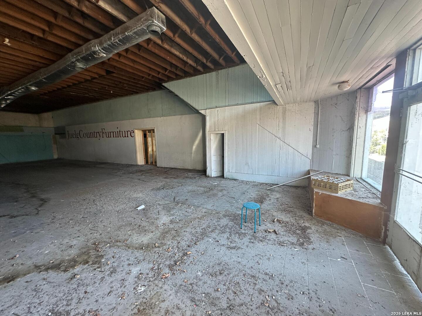 main property photo 20