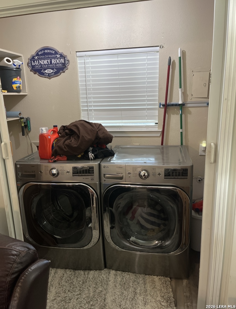 main property photo 11