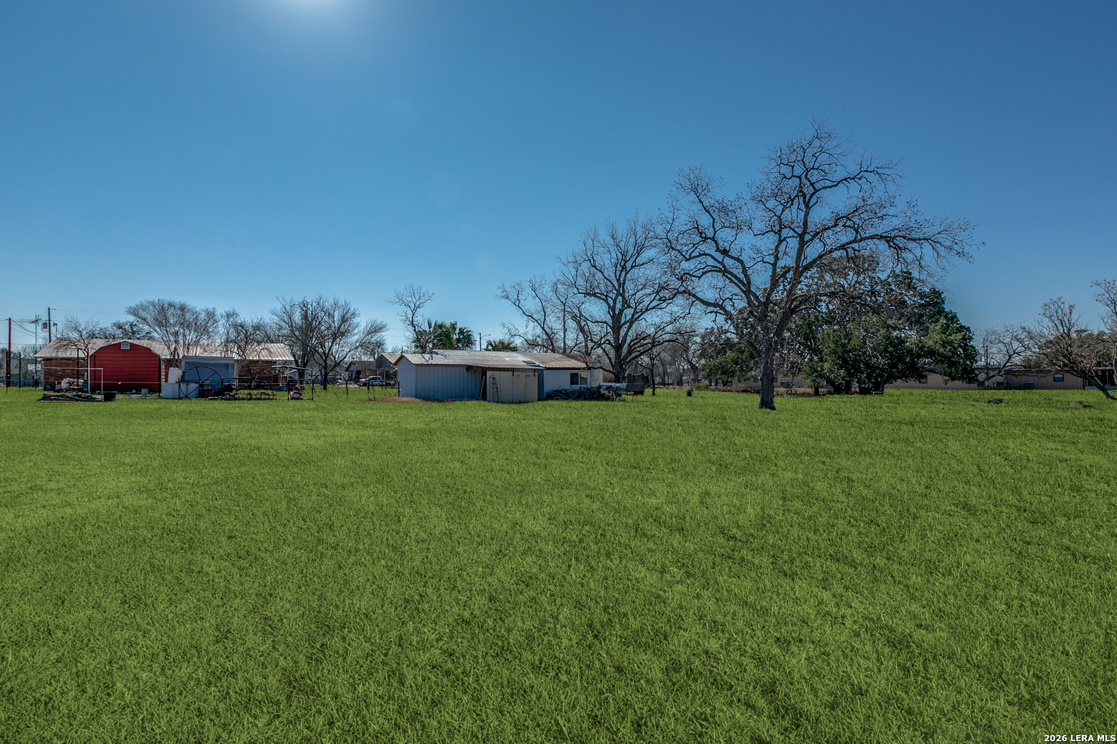 main property photo 16