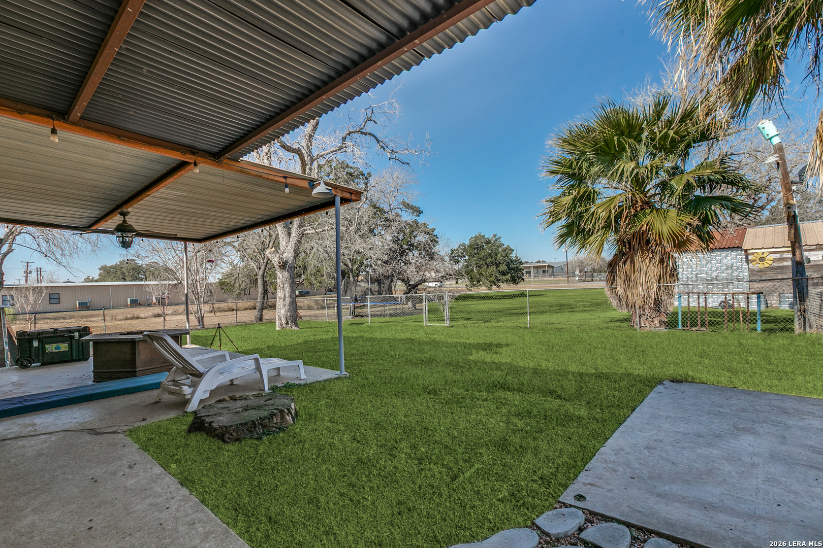 main property photo 37