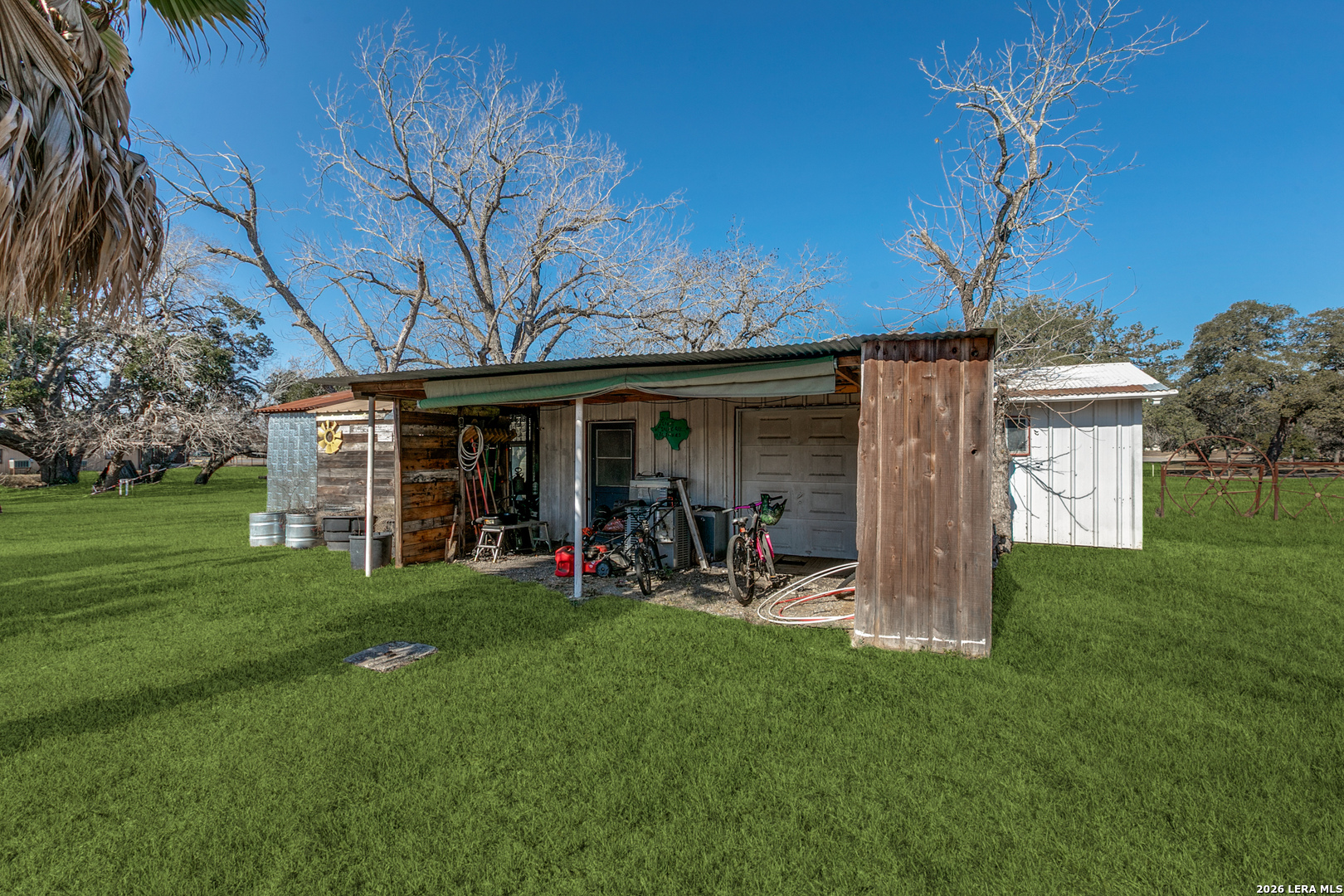 main property photo 41