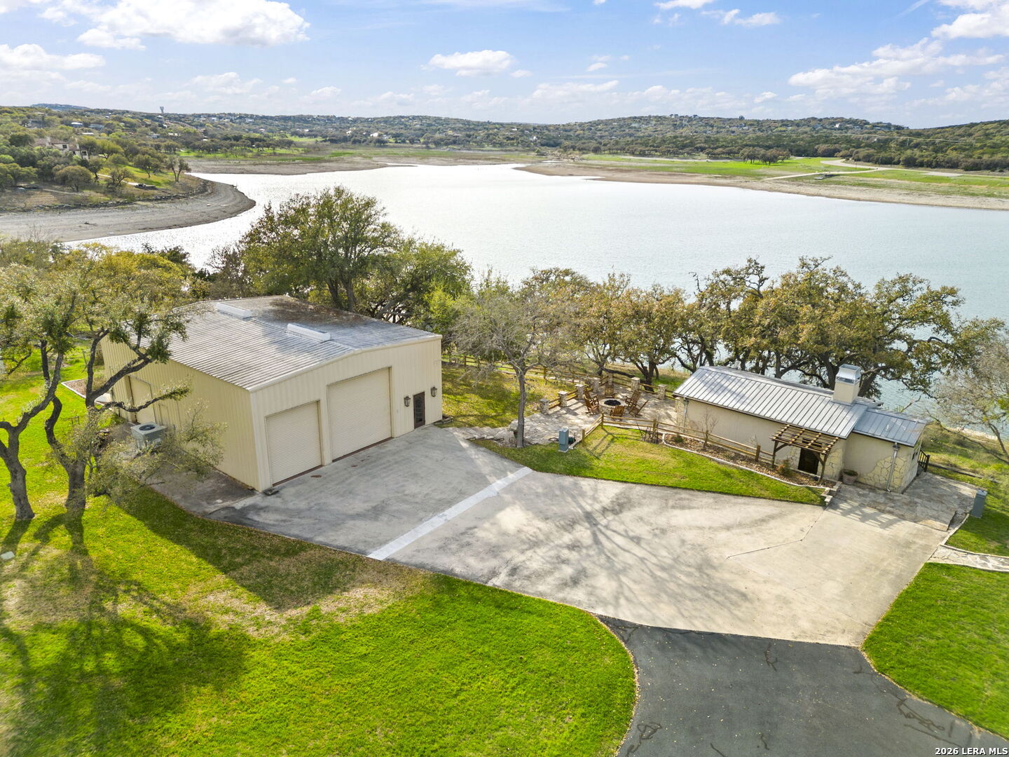 main property photo 39